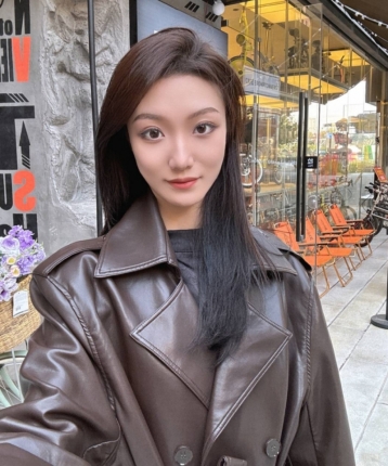 一只眠羊的头像