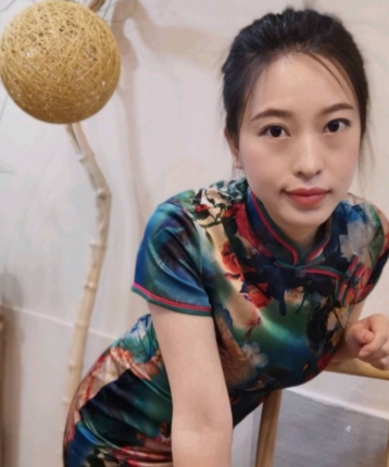淡然一笑99的头像