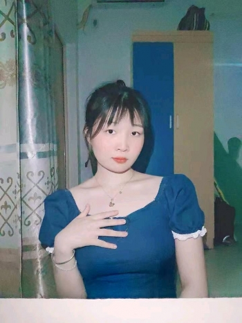 a会游泳的兔子的头像