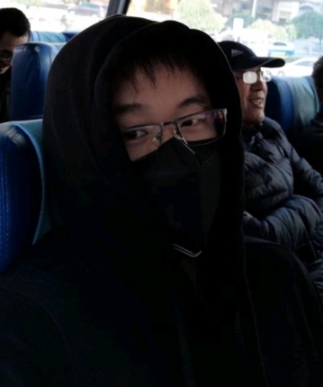 四哥的床车生活的头像