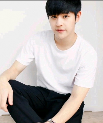 那一束光的头像