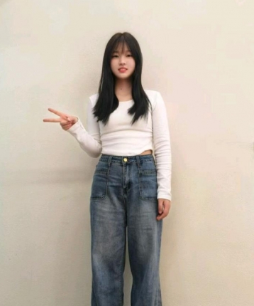 次唯女子的头像