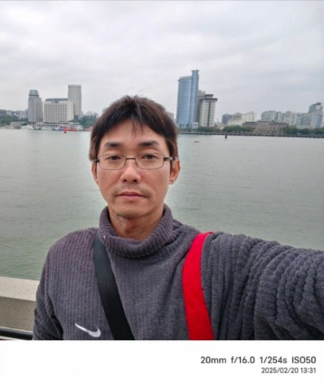 走走看看的多喝水的头像