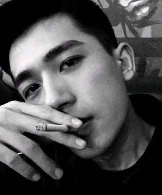 雪中看海的头像