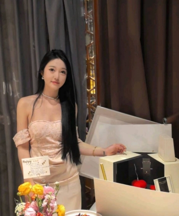 是安欣呐的头像