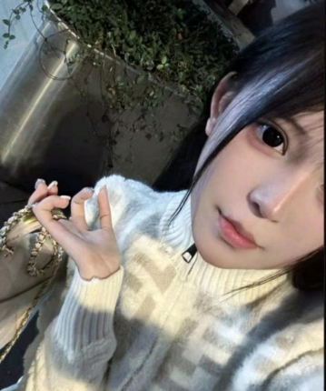 纹身师琳琳的头像