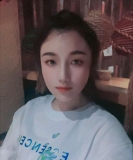可爱的冰墩墩的照片