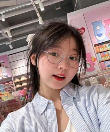 只有一点甜的头像