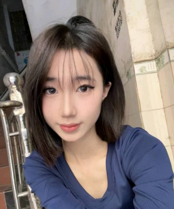 每天都吃小龙虾的头像