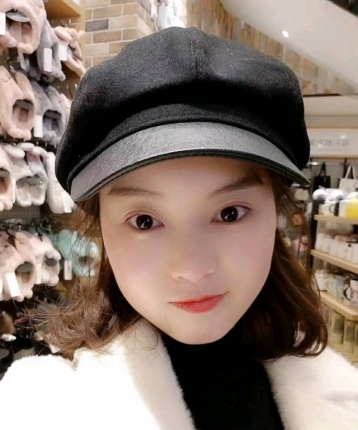 蓝莓汁子的头像