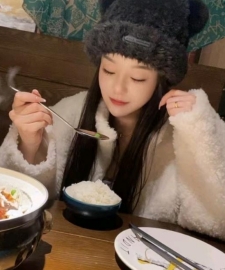 平顶山伴游诗雨涵照片