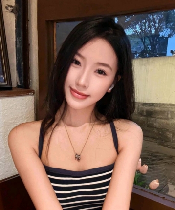 小开心果哦的头像