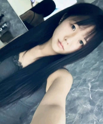 宁宁爱吃肉的头像