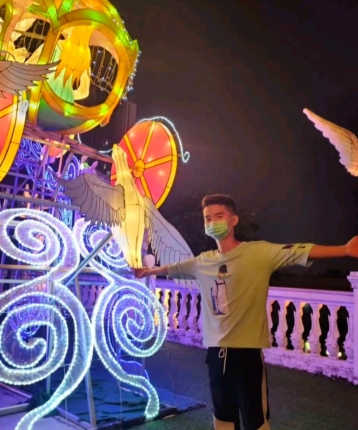 未来某一天的头像