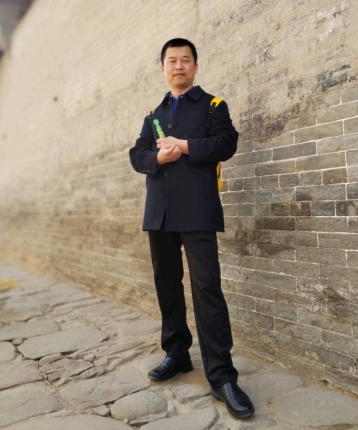 小丘神算子的头像