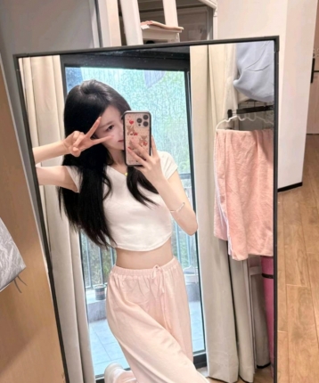 爱吃冰淇淋的筱雅的头像