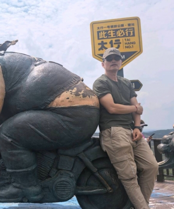 郑来郑往的头像