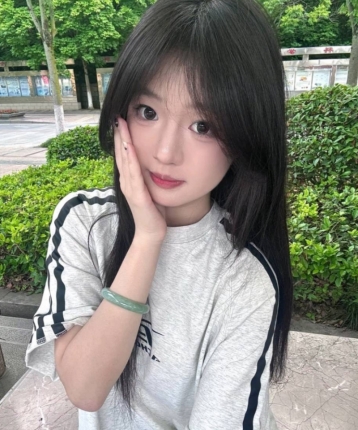 很困的豆芽的头像