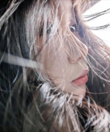 卖小女孩的火柴的头像