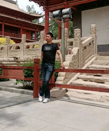 青甘游的头像