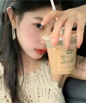 S雅丽娜的头像