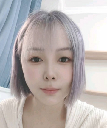 姑娘微笑有酒窝的头像