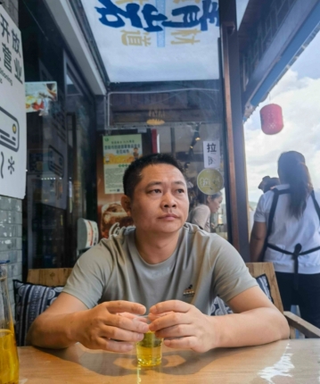 风中头狼的头像