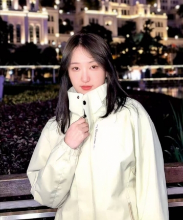 依依然然的头像