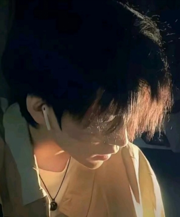 芜湖给我湖的头像