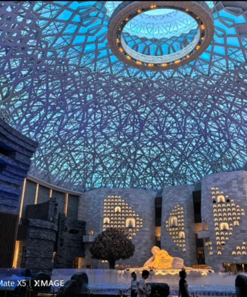 身体强壮的头像