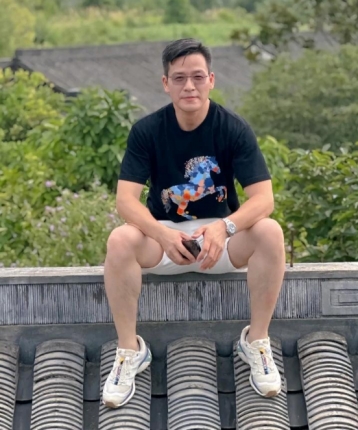 黎明四十分的头像