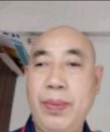 东边一棵松的头像