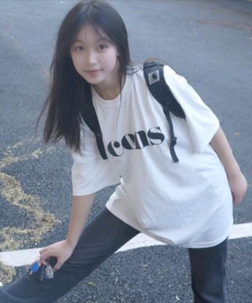 草莓酱儿的头像