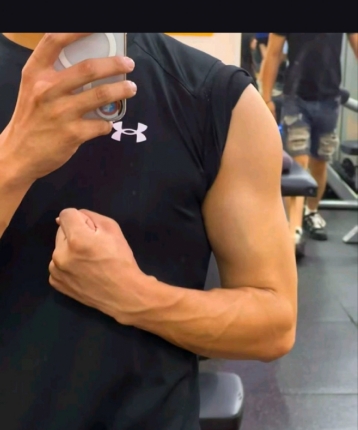 Albert_Mosheng的头像