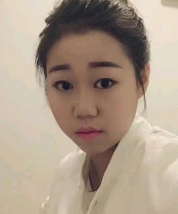 草莓果果的头像