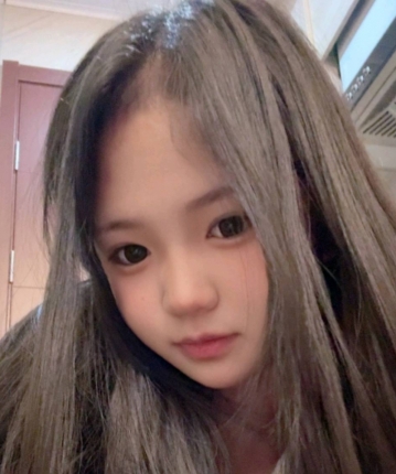 Y春暖花开的头像