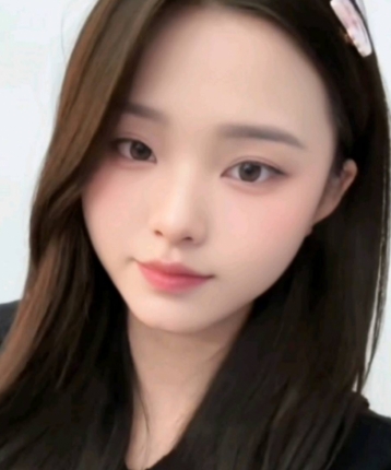 七月尹的头像