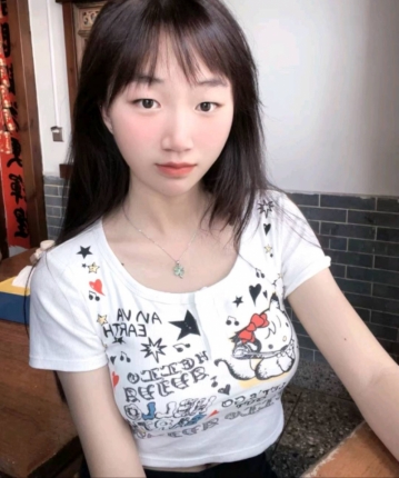 月亮不营业.的头像