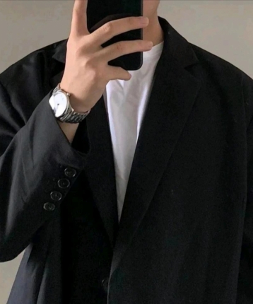 考虑了面具的头像