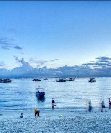 海边等日出的头像