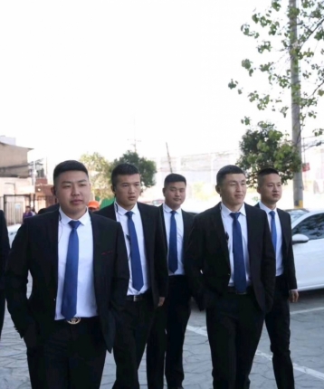 道系男人的头像