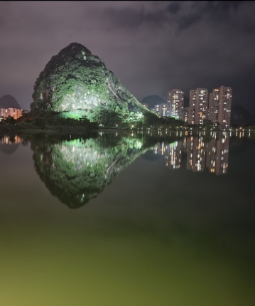 雾中藏刃的头像