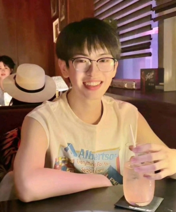 喝酒一起的头像