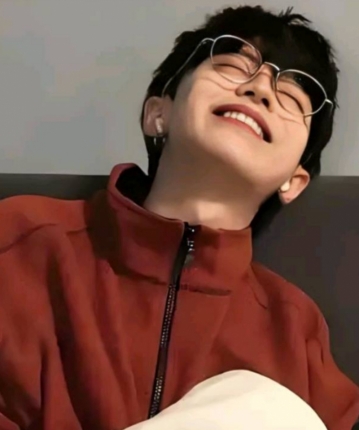 夜间晨曦的头像