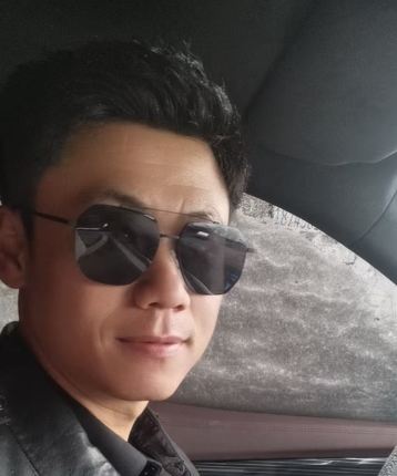 嘻嘻了哈哈的头像