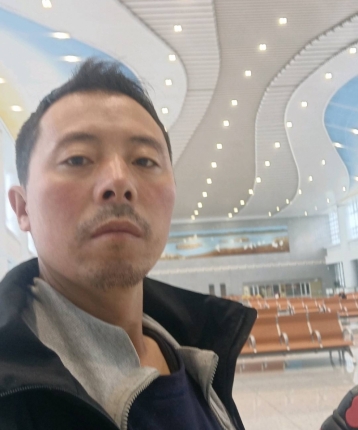 西北猎鹰的头像