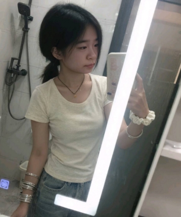 琪琪布吉的头像