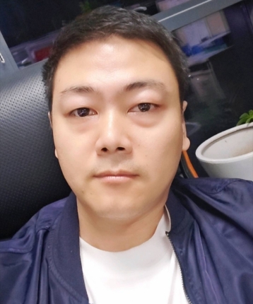 简单点的故事的头像