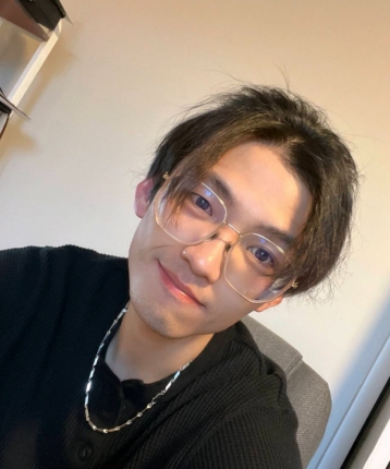 月亮很圆的头像