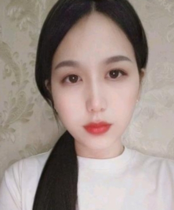 想去三亚看大海的头像